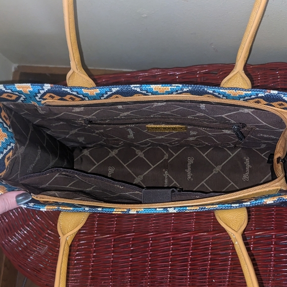 Wrangler Navajo Saddle Blanket Tote Bag ๐ - Picture 7 of 16